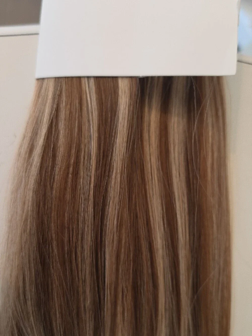 Tape-In Hair Extensions - Highlight Chocolate Brown 18 Inch 10 Pieces. Brand New